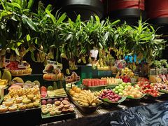 -雍容荟帝王蟹活龙虾展台自助(IFS黑金店)