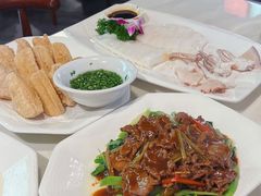 芥兰炒牛肉-潮人姐妹轩(海宁路店)
