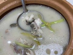 -品香菜馆(旗峰路中侨大厦店)