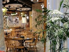 -香山湖家家宴(中山陵店)