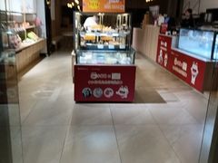 -顶东面包花园·生日蛋糕(世博店)