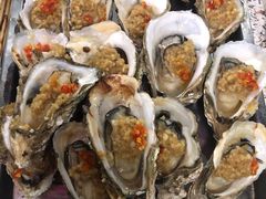 -蚝哥花姐湛江烤生蚝(美丽湾市场店)