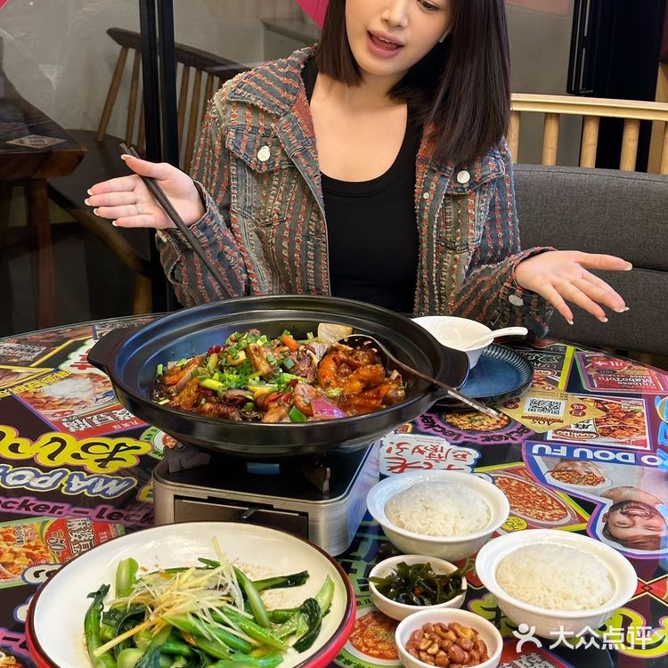 这里川菜也太太太下饭了吧！！