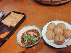 -包整·丝娃娃(一览甲秀楼风景店)