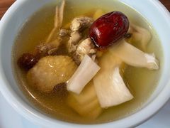 -有红鸡毛店·川菜(建设路店)