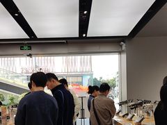 -DJI大疆(深圳华强北曼哈授权体验店)