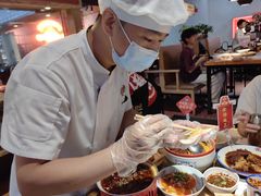 -怪噜范·老贵阳街头名小吃(鸿通城店)