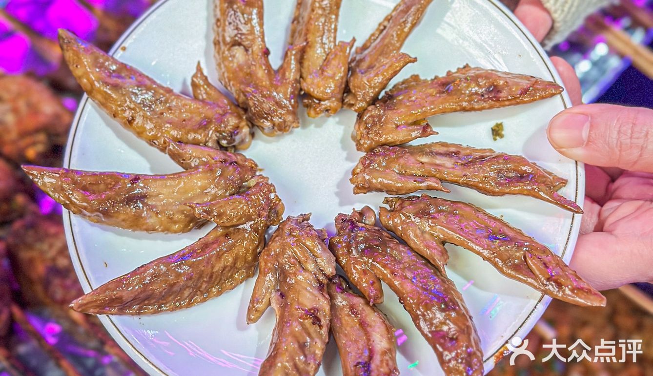 🔥夜生活正确打开方式👏🏻龙虾🦞烧烤加好友