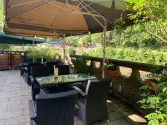 露天位-华冠悠岚·庭院餐厅(青城后山店)