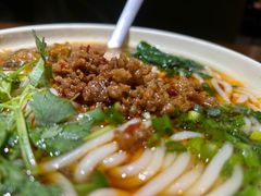 纯正云南小锅米线-遇见阿家村云南菜(魏公村店)