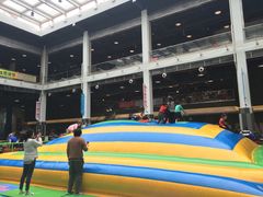 -蒙特利亲子乐园