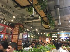 大堂-钢管厂歆瑞源油卤串串香(春熙路太古里店)