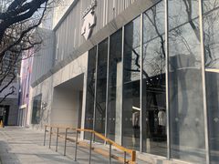 -迪桑特DESCENTE(北京三里屯BLANC店)