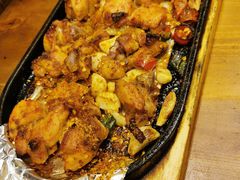 -老东镇啤酒屋海鲜加工·蒸汽海鲜·海鲜烧烤(台东店)