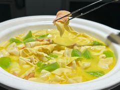 -鹊华居·地道鲁菜·海鲜·融合味(大明湖店)