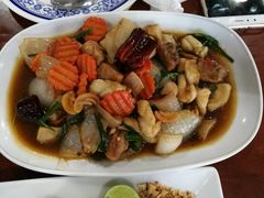 -Dang restaurant (patong phuket)