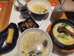 -馋三尺蟹粉小笼(人民广场店)