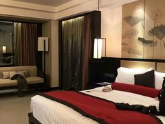 -三亚湾海居铂尔曼度假酒店