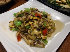 炒牛肝菌-宣威山野人家·现炒云南菜(金碧店)