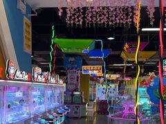 -直通车欢聚中心(崇州万达店)
