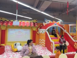 -孩子王童乐园(泰州万达店)