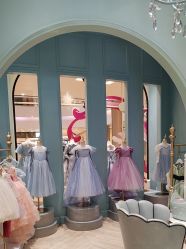 -奈尔宝·儿童乐园·亲子餐厅(华采天地店)