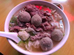 牛丸牛展肉胸口油汤河粉-菜忠潮州牛肉店(岗厦店)