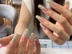 -星辰·新中式美甲美睫工作室