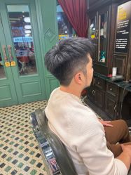 -海文先生国潮烫染男士理发馆