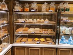 面包甜点陈列柜-TOUCH泰奇(金桥长岛路店)