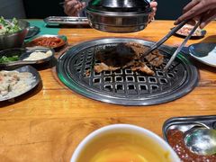 -唯成•韩国炭火烤肉 유성고기