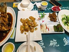 -南京金牛湖巨碗鱼头
