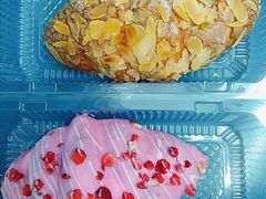 法式可颂(草莓巧克力)-BreadTalk面包新语·烘焙蛋糕(海珠丽影广场店)