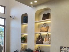 -六六奢品·vintage中古·回收二手奢侈品包包手表首饰(环球港店)