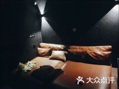 -极光点播影院(天一广场国购店)