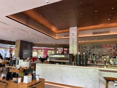-星巴克臻选(深圳龙华红山天虹店)