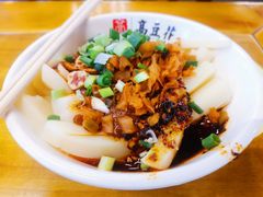 -八一路好吃街(雨田商务大厦店)