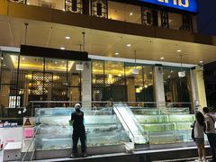 -光海鲜鱼翅餐厅(叻差拉披色路店)