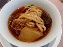 招牌牛肉面-新荣记(南京西路店)