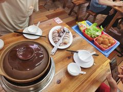 -广味炭炉鸡煲(宝业路分店)