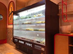 -小蛮椒麻辣烫·麻辣拌(青浦宝龙店)