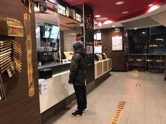 -麦当劳(展览路店)