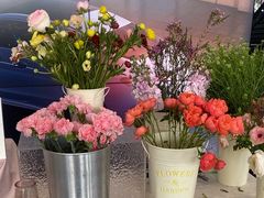 -天津波士信达奔驰4S店(卫津南路店)