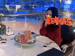 -广州塔卢特斯法国旋转餐厅