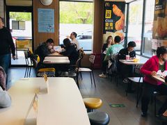 大堂-麦当劳(健德桥得来速店)