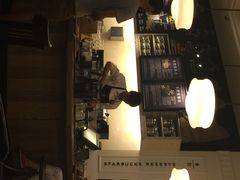 星巴克(沙面店)-星巴克臻选(广州沙面店)