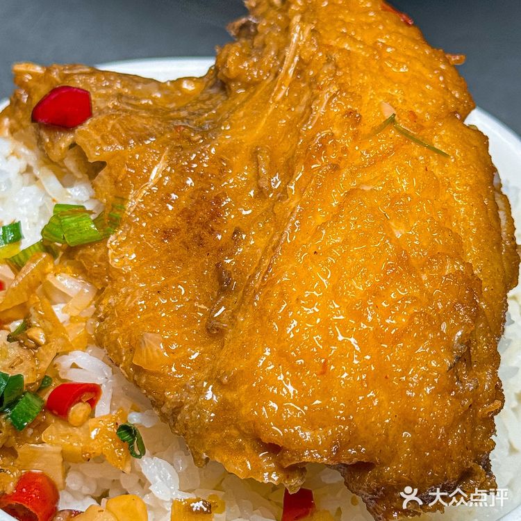 品味正宗老长沙臭鳜鱼与地道湖南佳肴！