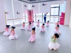 -小酒窝中国舞(汉阳店)
