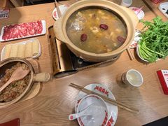 -邹开喜·炭炉鸡煲·海鲜火锅(虹口足球场店)