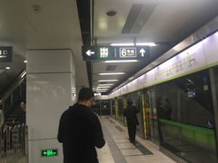 -白石桥南(地铁站)